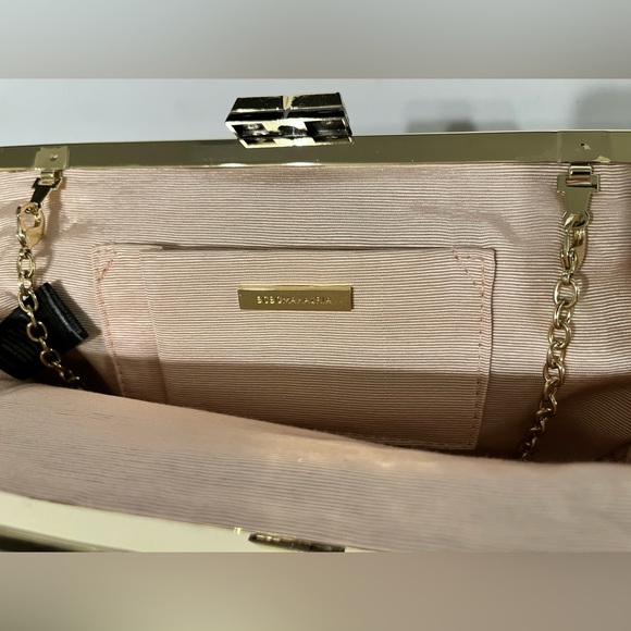 BCBGMaxaria Ostrich Feather clutch - NWOT! - Picture 6 of 6